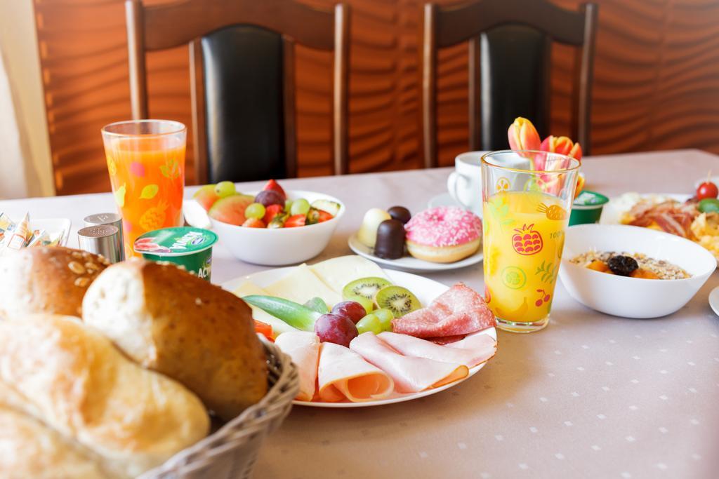 פלאנסבורג Dittmers Hotel מראה חיצוני תמונה