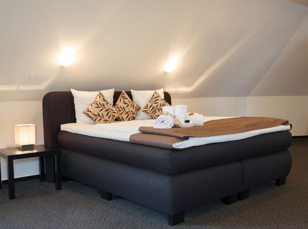 פלאנסבורג Dittmers Hotel מראה חיצוני תמונה
